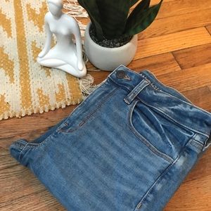 NWOT American Eagle High Rise Skinny Kick Jeans
